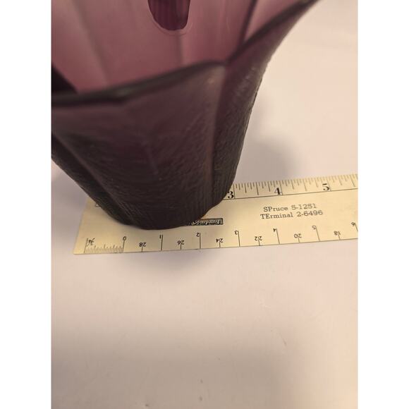 Mikasa Handcrafted Diane Love Purple Frosted‎ Candy Basket
Regular 6" - Picture 7 of 7